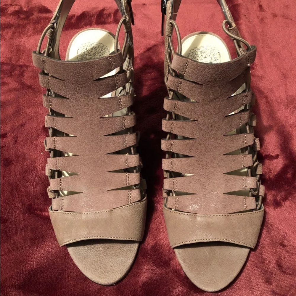 Vince Camuto open toe wedge size 10